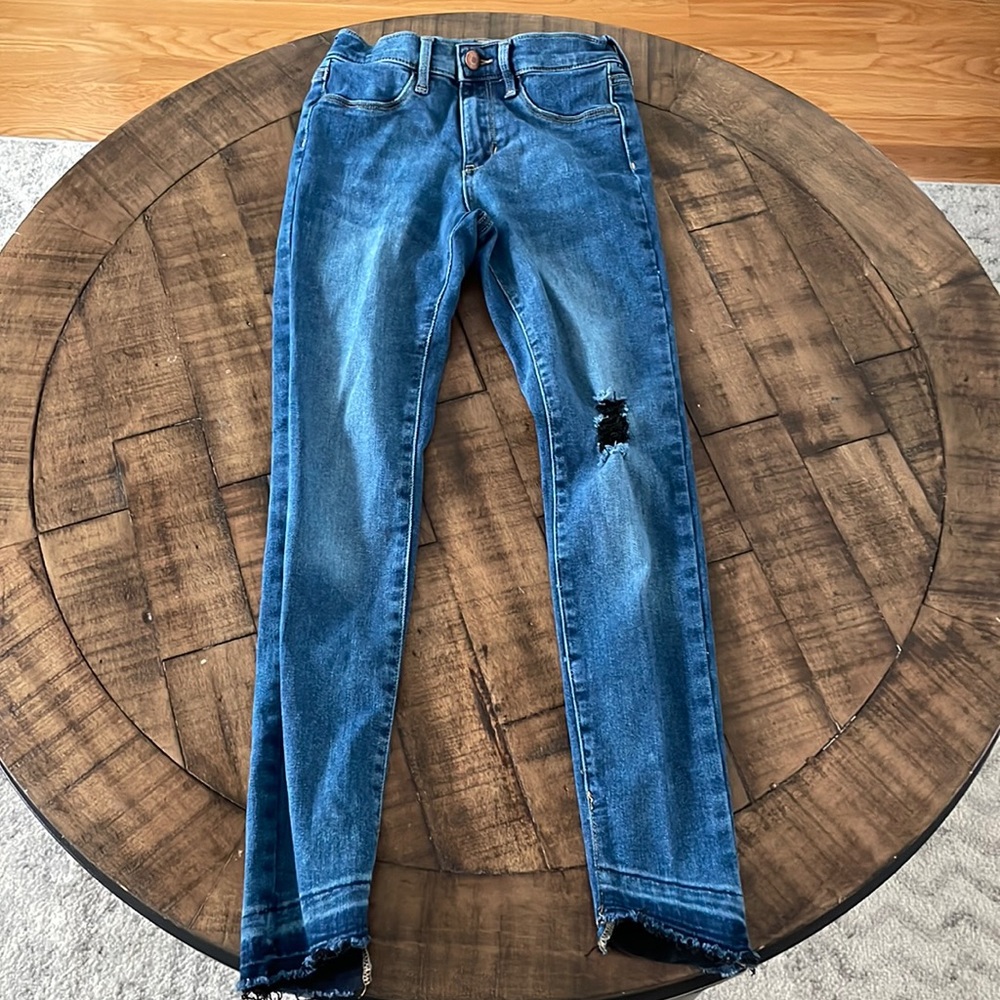 Girls Old Navy Distressed Ballerina Jeggings - Size 12